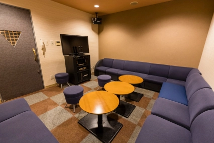 カラオケルーム 風の城