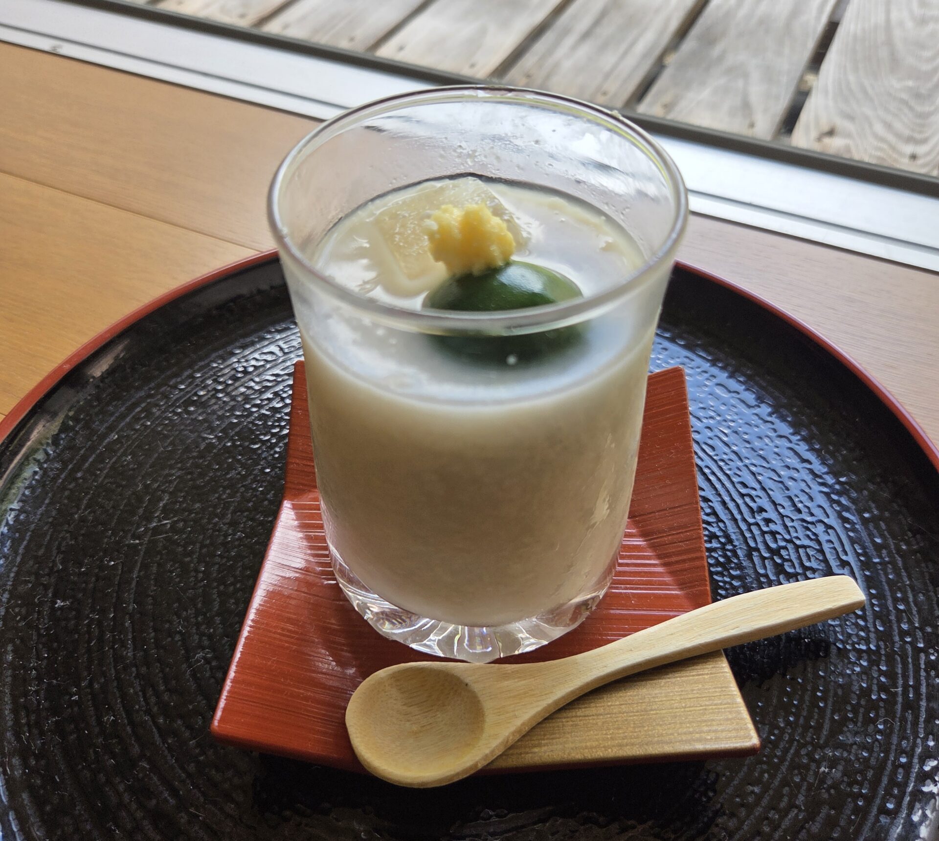 夏のドリンクをご提供しております